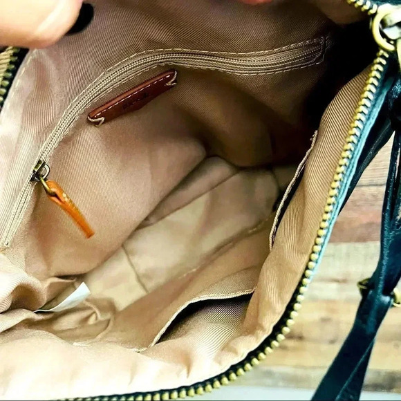 NWOT The Sak Sayulita Leather Saddle Bag - Picture 7 of 10